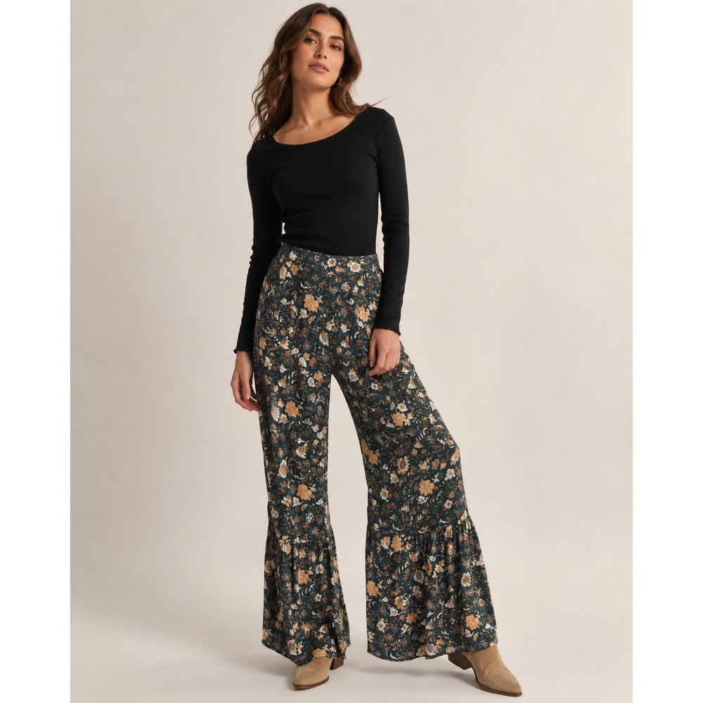 Easel Wide Leg Ruffle Pull On Elastic Waist Pant Floral Small Boho Beachy Resort